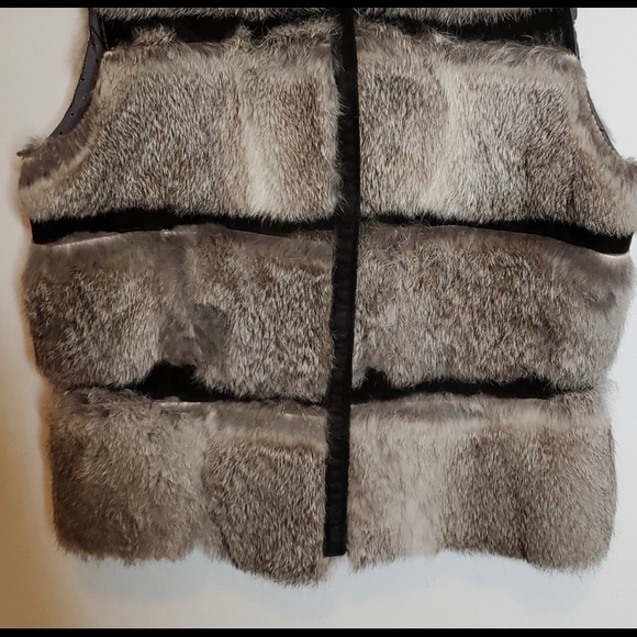 Club Monaco Genuine Rabbit/ Leather Hook Closure Vest sz Sm - Picture 4 of 7